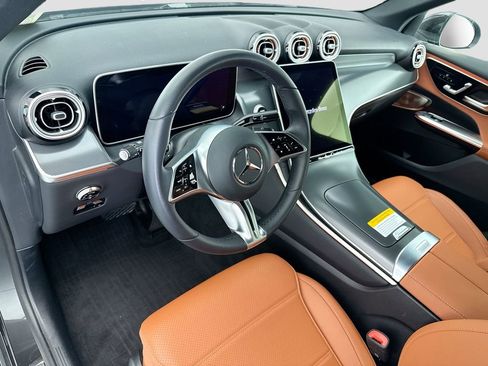 Certified 2026 Mercedes-Benz GLC 300 4MATIC image 9
