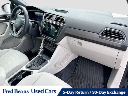 Used 2024 Volkswagen Tiguan SE R-Line AWD/4WD image 37