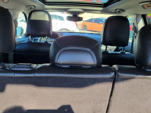Used 2018 Jeep Compass Limited w/ Navigation Group FWD image 5
