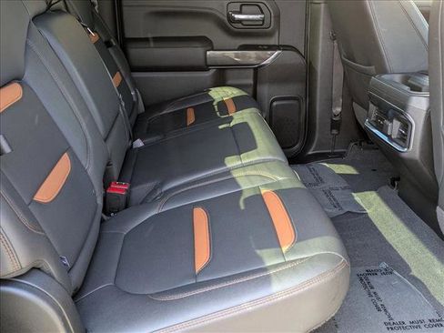 Used 2021 GMC Sierra 1500 AT4 w/ Driver Alert Package II AWD/4WD image 19
