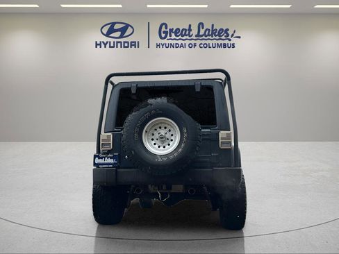 Used 2017 Jeep Wrangler Unlimited Sport AWD/4WD image 4