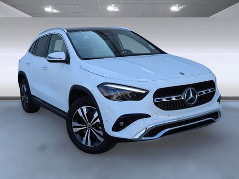 Used 2025 Mercedes-Benz GLA 250 image 2
