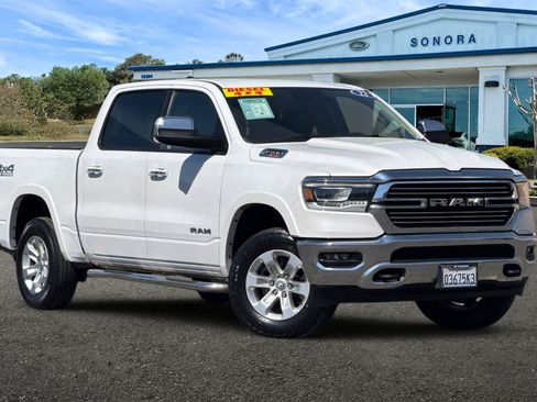 Used 2022 RAM 1500 Laramie w/ Off Road Group AWD/4WD image 2