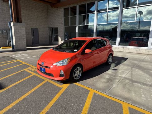Used 2013 Toyota Prius C Two image 1
