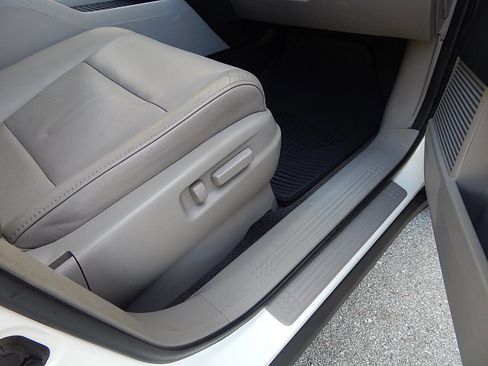 Used 2011 Honda Pilot EX-L image 28