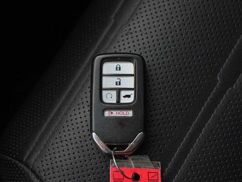 Used 2020 Honda CR-V Touring image 28