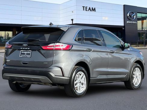 Used 2024 Ford Edge SEL image 4
