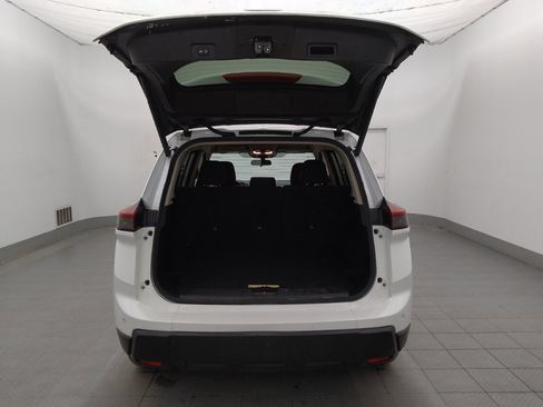 Used 2025 Nissan Rogue SV AWD/4WD image 29