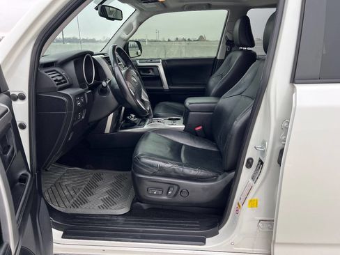 Used 2013 Toyota 4Runner Limited image 13