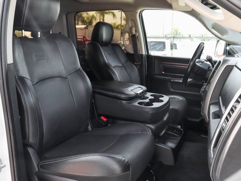 Used 2017 RAM 2500 Laramie w/ Sport Appearance Group image 32