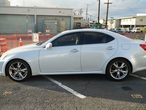 Used 2009 Lexus IS 250 RWD image 2