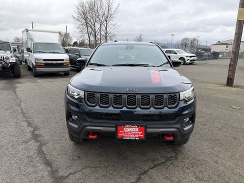 New 2026 Jeep Compass Trailhawk image 8