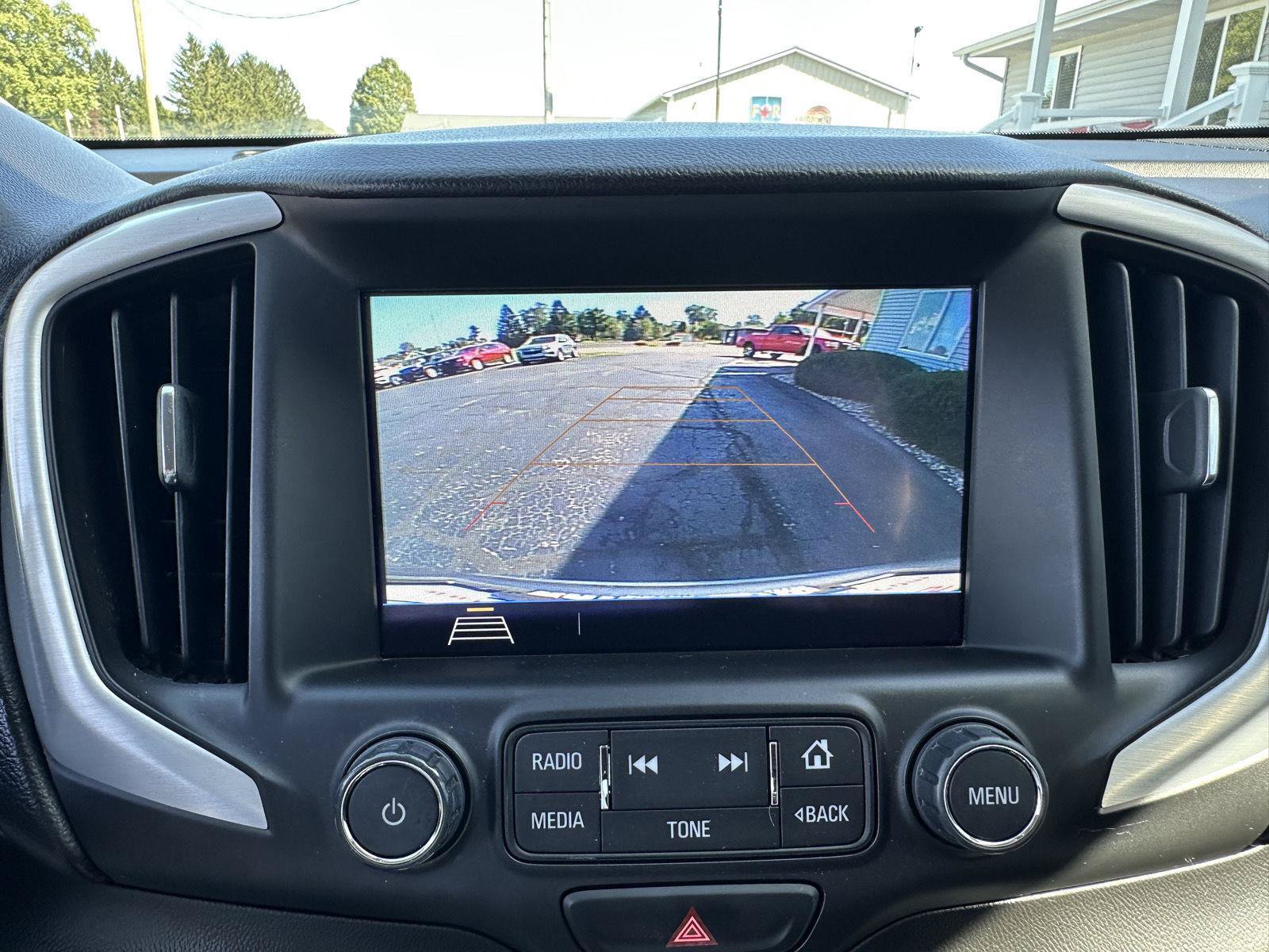 Used 2018 GMC Terrain SLT w/ Preferred Package FWD image 3