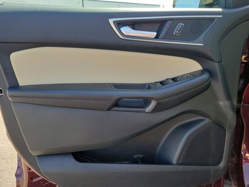 Used 2023 Ford Edge SEL w/ Convenience Package AWD/4WD image 17