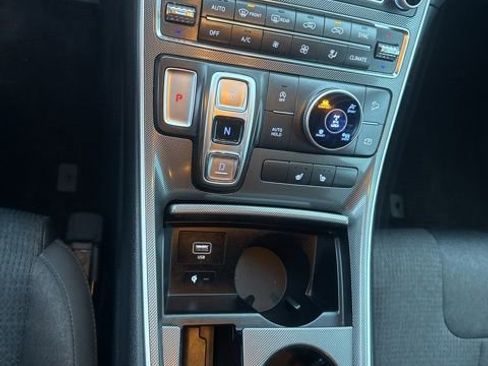 Used 2023 Hyundai Santa Fe SEL image 19