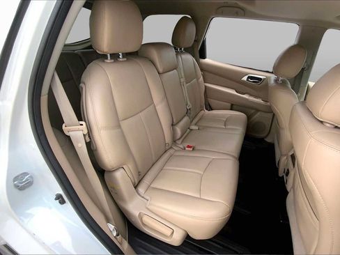 Used 2016 Nissan Pathfinder SL w/ SL Premium Package AWD/4WD image 20