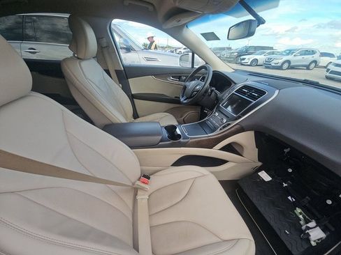 Used 2018 Lincoln MKX Select w/ Select Plus Package image 5