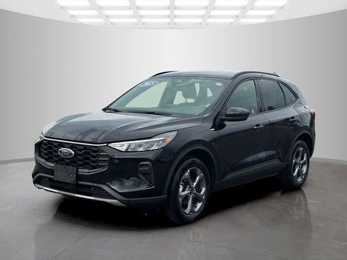 Used 2025 Ford Escape ST-Line image 3