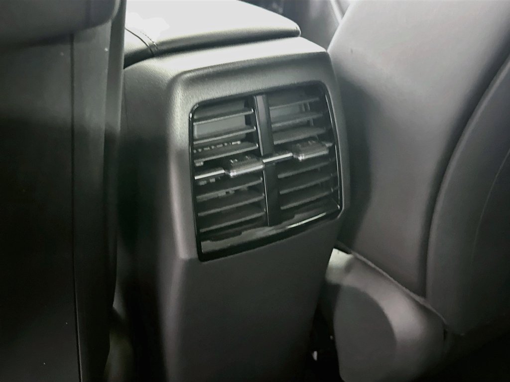 Used 2023 Kia Niro EX FWD image 27