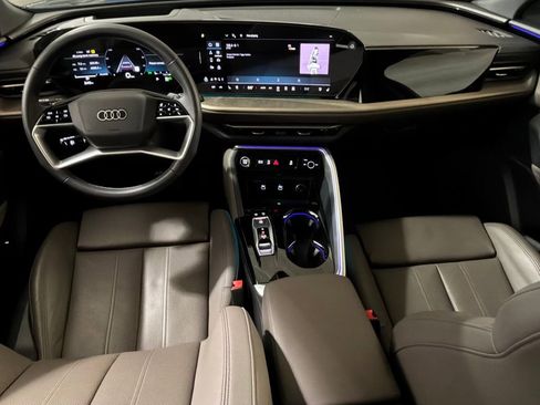 Certified 2025 Audi Q5 Premium Plus w/ Premium Plus image 12