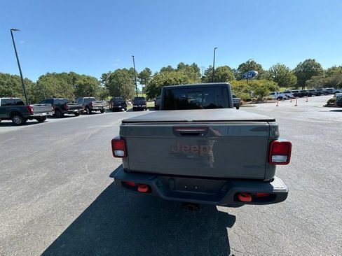 Used 2021 Jeep Gladiator Mojave AWD/4WD image 14