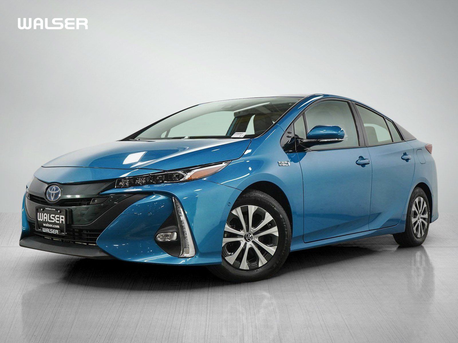 Used 2020 Toyota Prius Prime Limited FWD image 1