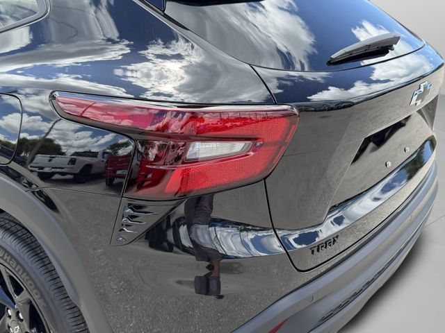 New 2026 Chevrolet Trax LT w/ Sunroof Package FWD image 13