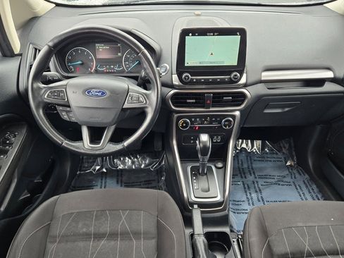 Used 2018 Ford EcoSport SE w/ SE Convenience Package image 16