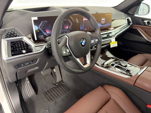 New 2026 BMW X5 sDrive40i w/ Premium Package image 4
