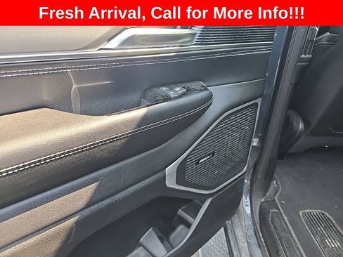 Used 2023 Jeep Wagoneer Series II AWD/4WD image 22