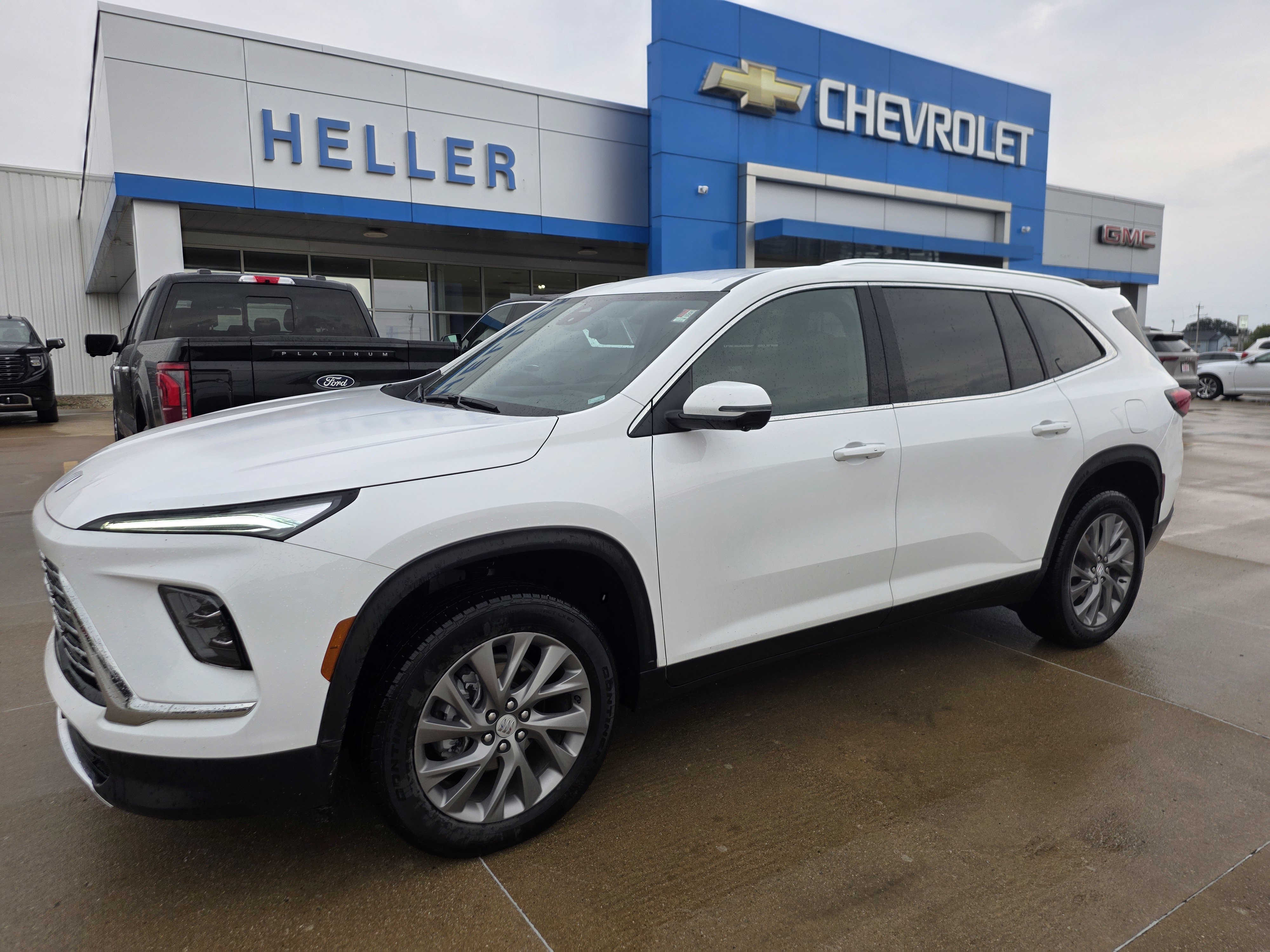 Used 2026 Buick Enclave Preferred FWD image 3