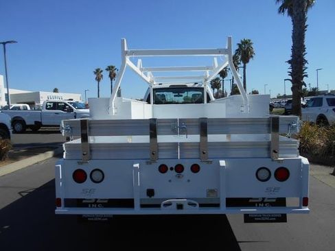 New 2024 Ford F550 4x4 Regular Cab Super Duty image 7