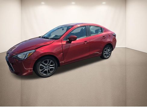 Used 2020 Toyota Yaris LE FWD image 10