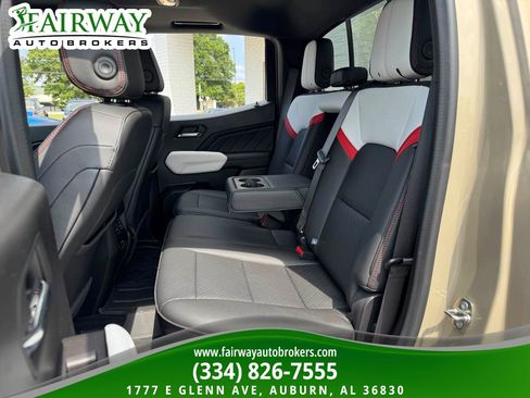 Used 2023 GMC Canyon AT4X AWD/4WD image 11