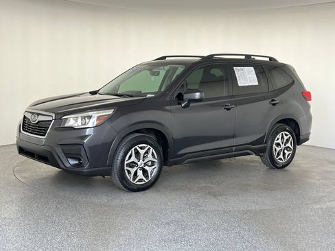 Used 2019 Subaru Forester Premium AWD/4WD image 10
