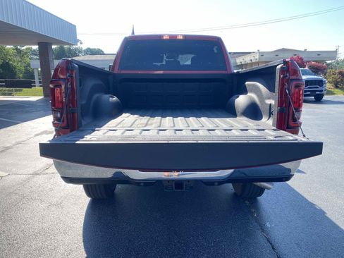 Used 2026 RAM 2500 Big Horn AWD/4WD image 7