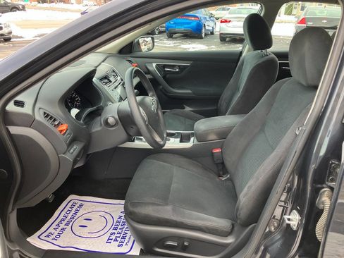 Used 2014 Nissan Altima 2.5 S w/ Display Audio Package image 10