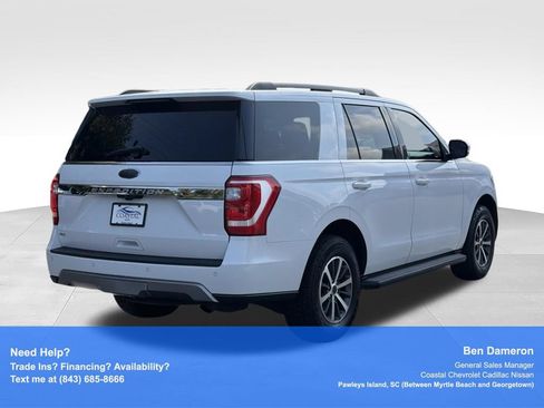 Used 2019 Ford Expedition XLT w/ Equipment Group 201A AWD/4WD image 2
