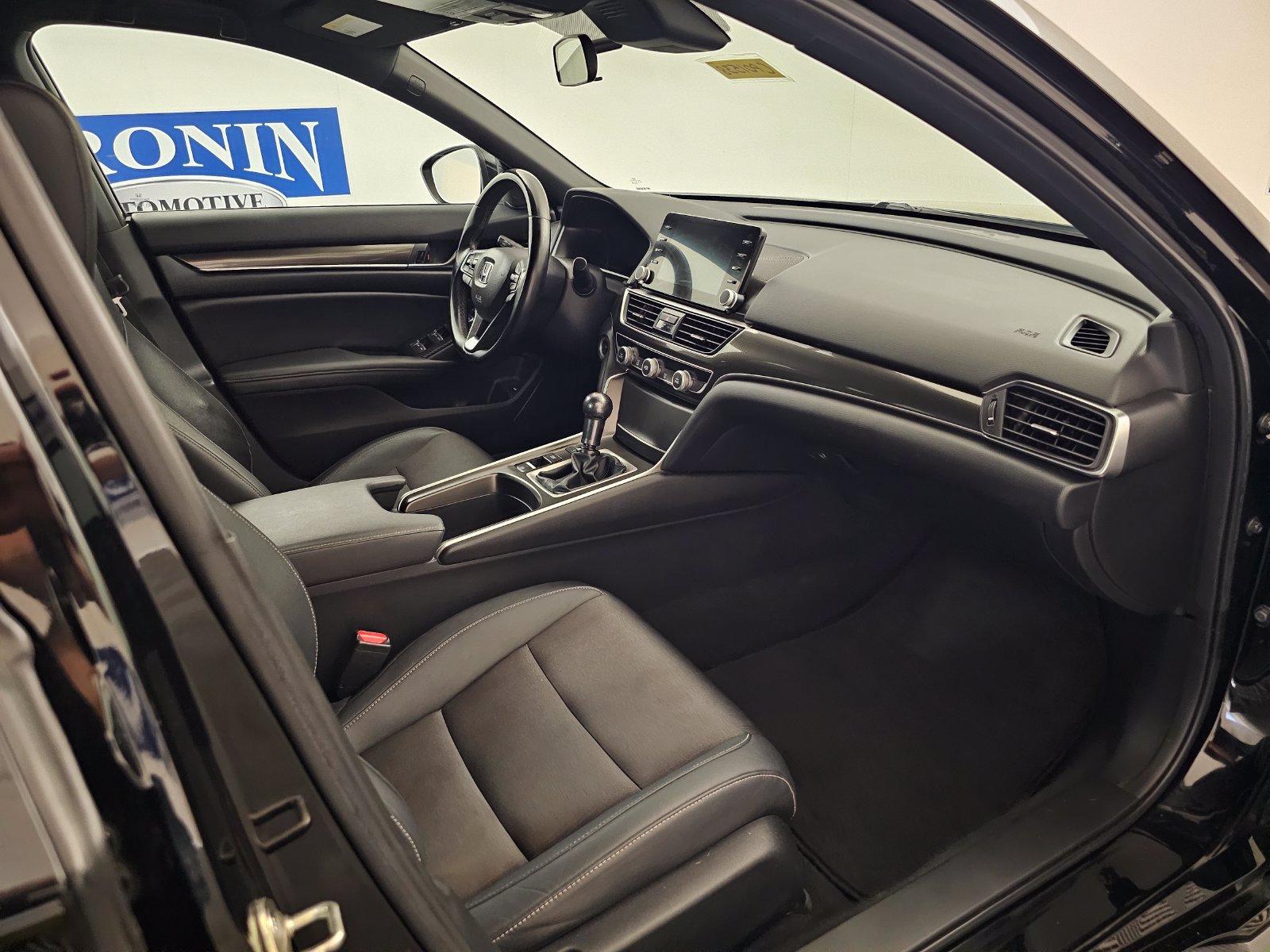 Used 2019 Honda Accord Sport image 25