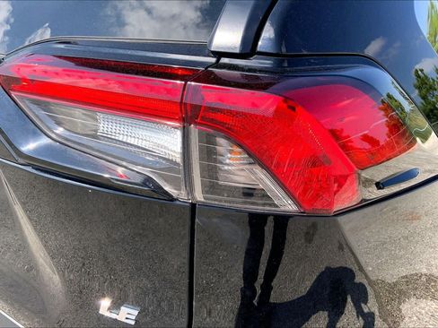 Used 2025 Toyota RAV4 LE FWD image 30