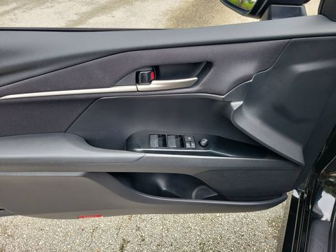Used 2025 Toyota Camry LE w/ Convenience Package FWD image 14