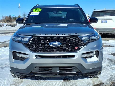 Used 2023 Ford Explorer ST w/ Equipment Group 401A image 2