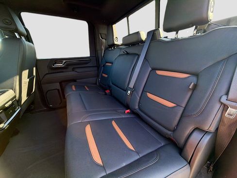 Used 2024 GMC Sierra 2500 AT4 w/ AT4 Premium Plus Package image 20