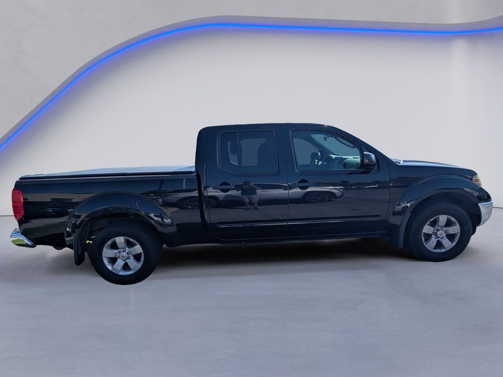 Used 2011 Nissan Frontier SV AWD/4WD image 6