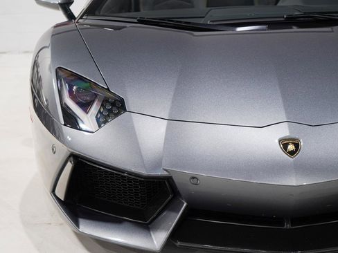 Used 2014 Lamborghini Aventador LP 700-4 image 30