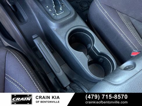 Used 2014 Jeep Wrangler Unlimited Rubicon w/ Connectivity Group AWD/4WD image 21