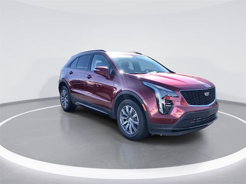 Used 2023 Cadillac XT4 Sport image 2
