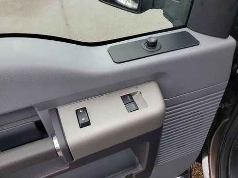 Used 2016 Ford F250 XLT w/ XLT Value Package image 11