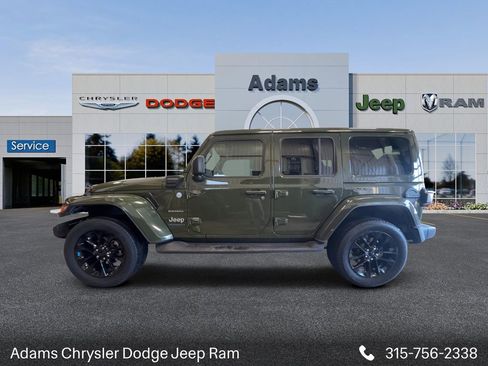 Used 2023 Jeep Wrangler Unlimited Sahara w/ Cold Weather Group image 4