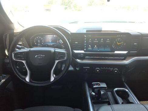 Used 2023 Chevrolet Silverado 1500 LT Trail Boss w/ Protection Package AWD/4WD image 15